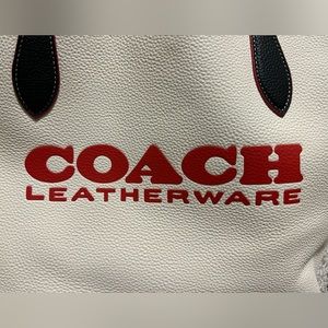 AUTHENTIC COACH soft leather tote